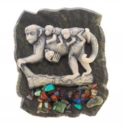 Магнит с самоцветами "Обезьяна с детенышами" змеевик