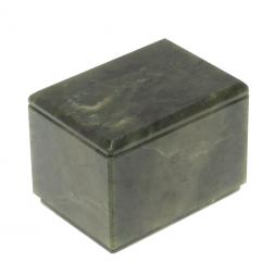 Шкатулка из нефрита 7,5х5,5х5,5 см