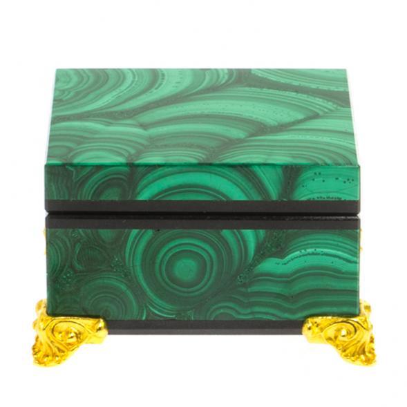 Шкатулка из малахита на ножках из бронзы 6,5х6,5х4 см 125759