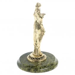 Статуэтка &amp;quot;Фемида&amp;quot; на подставке из баженовского змеевика