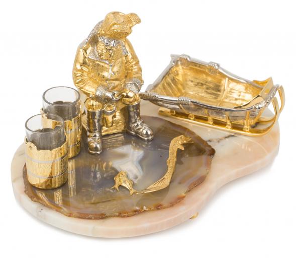 Подарочная икорница со стопками &amp;quot;Рыбак с санями&amp;quot; камень агат Златоуст 117888