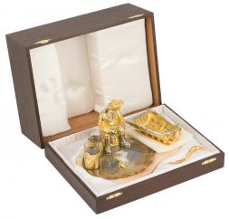 Подарочная икорница со стопками &amp;quot;Рыбак с санями&amp;quot; камень агат Златоуст