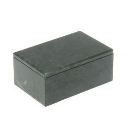 Шкатулка из нефрита 8х5,5х3,5 см