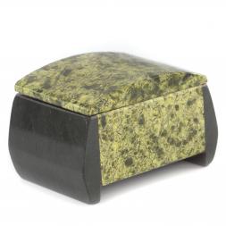 Шкатулка "Персона" из змеевика 9х6,5х5 см