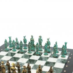 Шахматы "Отечественная война 1812 г. " фигуры бронза / патина 40х40 см мрамор змеевик