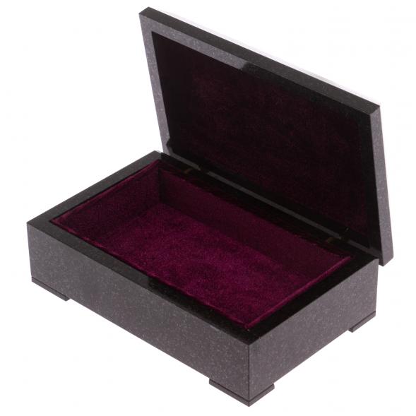 Шкатулка из долерита со вставкой из агата 11х7х4 см 126444