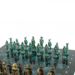 Шахматы "Отечественная война 1812 г. " фигуры бронза / патина 40х40 см змеевик