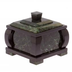 Шкатулка из нефрита "Ларец" 13х13х11 см