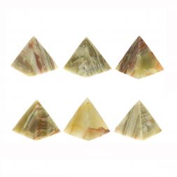 Пирамида из оникса 4,7х4,7х5 см