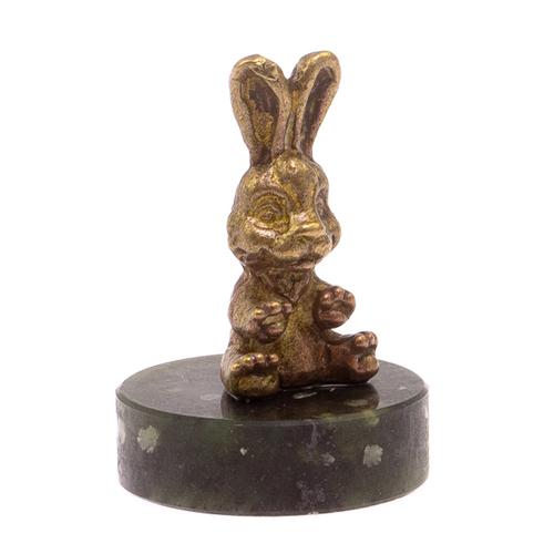 Сувенир &amp;quot;Зайчик сидит&amp;quot; из бронзы на подставке из черного змеевика 125154