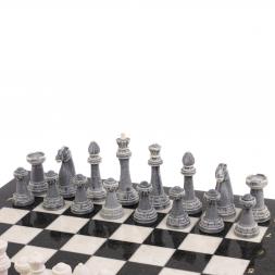 Шахматы "Стаунтон" из мрамолита 44х44 см белый мрамор / змеевик