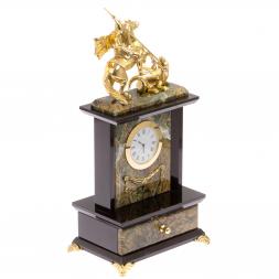 Часы &amp;quot;Георгий победоносец&amp;quot; камень офиокальцит