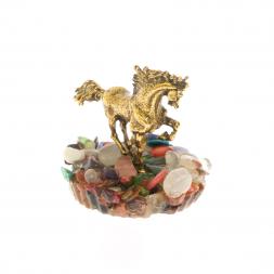 Статуэтка "Лошадь" на самоцветах