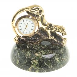 Часы из бронзы &amp;quot;Пантера&amp;quot; на подставке из змеевика