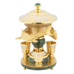 Икорница &amp;quot;Осетр со стопками&amp;quot; из нефрита Златоуст