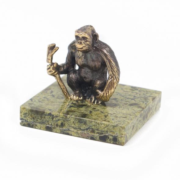 Статуэтка &amp;quot;Обезьяна с посохом&amp;quot; бронза змеевик 116758