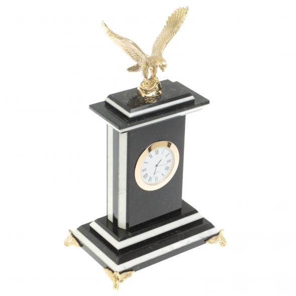 Часы &amp;quot;Горный орел&amp;quot; из змеевика и мрамора 127392