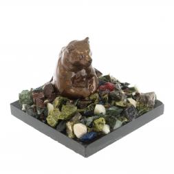 Сувенир "Мишка у камня сидящий" змеевик