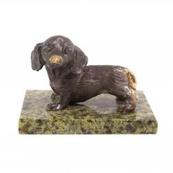 Статуэтка из бронзы "Такса" змеевик