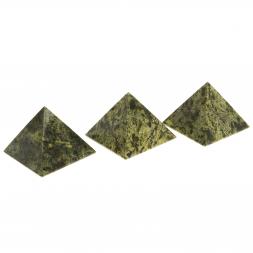Пирамида 5х5х4,5 см камень змеевик