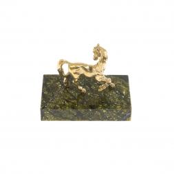 Статуэтка "Лошадка" из бронзы на подставке из светло-зеленого змеевика