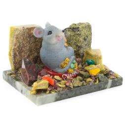 Сувенир "Мышка с монетами" змеевик самоцветы