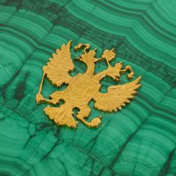 Лоток для бумаг А4 из малахита с гербом РФ двухъярусный