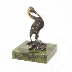 Статуэтка из бронзы на подставке из змеевика "Цапля"