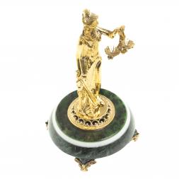 Статуэтка из бронзы "Фемида" на подставке из змеевика