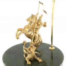 Статуэтка &amp;quot;Георгий Победоносец&amp;quot; с подставкой под ручку на нефрите 18х18х18 см