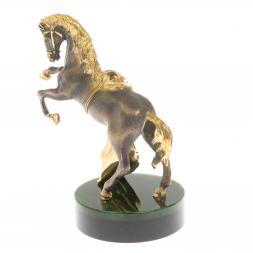 Статуэтка &amp;quot;Конь с попоной&amp;quot; на нефрите 8х8х17 см