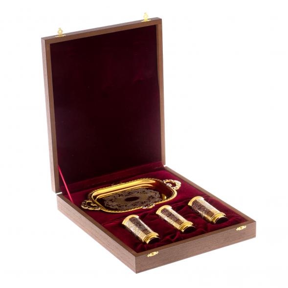 Набор &amp;quot;Подарочный&amp;quot; 3 стопки на подносе Златоуст 122274