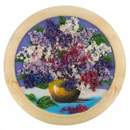 Панно из камня &amp;quot;Сирень&amp;quot; на тарелке из дерева 30х30 см синий фон