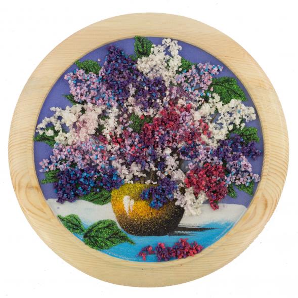 Панно из камня &amp;quot;Сирень&amp;quot; на тарелке из дерева 30х30 см синий фон 121091