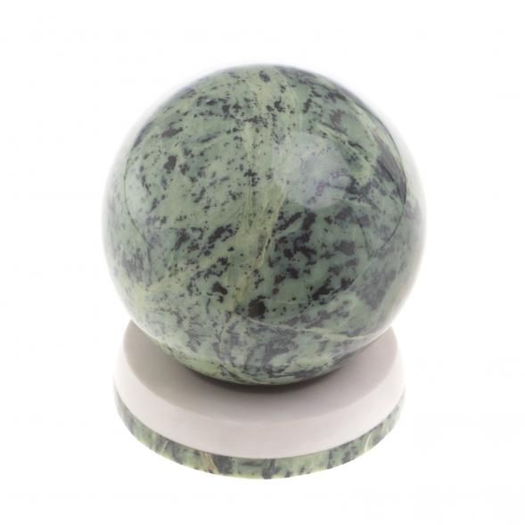 Шар из нефрита 9 см Антистресс на каменной подставке 124233