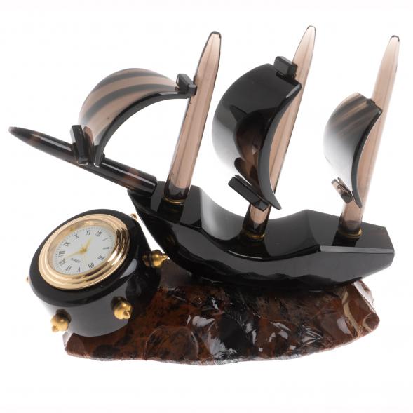Настольные часы &amp;quot;Парусник&amp;quot; из черного обсидиана 124377