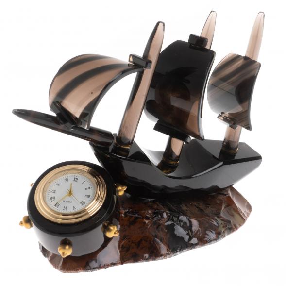 Настольные часы &amp;quot;Парусник&amp;quot; из черного обсидиана 124377