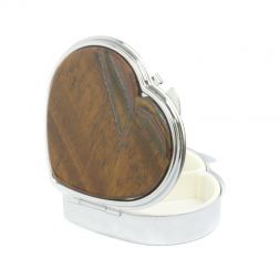 Таблетница "Сердце" на 3 отделения тигровый глаз цвет серебро