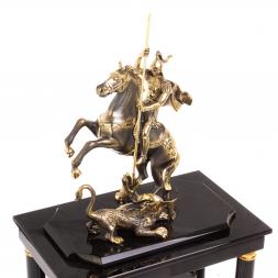 Сейф с часами &amp;quot;Георгий Победоносец&amp;quot; из черного обсидиана