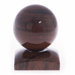 Шары из обсидиана